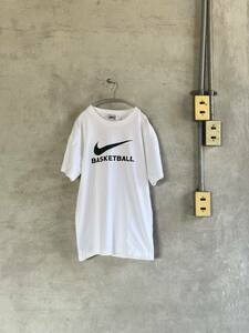 90s 90年代 NIKE ナイキ 銀タグ Tシャツスウッシュ バスケットボール ロゴ レア 古着 白 半袖 プリント レア スポーツ シンプル