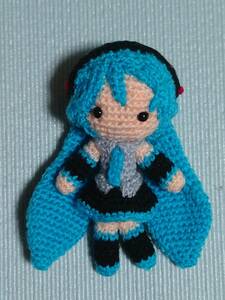 18 【美品】あみぐるみ 初音ミク ハンドメイド スタンダードな感じのミクさん