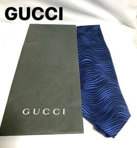 未使用 GUCCI グッチ ネクタイ　ブルー系　柄　ブランドネクタイ　青色 送料185円〜（追跡付）　