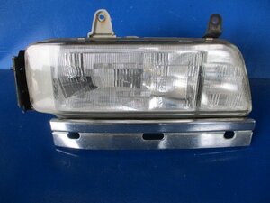 イスズ フォワード FRD34P4 HID 右 ヘッドライト コイト 100-21683 B1-2-3 0449