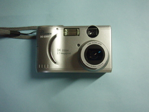 Camera-P2-2 Premier製デジカメ DC-2350