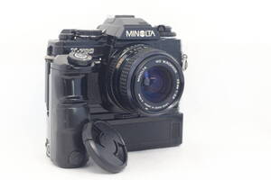 【動作品】minolta X-700 ブラック MD W.ROKKOR 28mm F3.5 モータードライブ MD 単焦点 レンズ付き フィルム 一眼レフ MF 