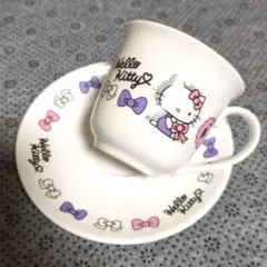 ✨新品　サンリオ　キティ　カップ＆ソーサー