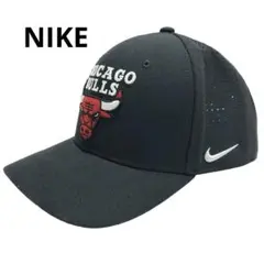 NIKE スナップバック メッシュ キャップ CHICAGO BULLS