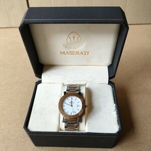 ジャンク品　マセラティ　腕時計　MASERATI 15072 OFFICIAL TIMEPIECE 5ATM