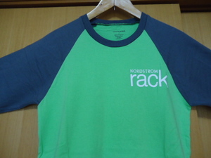 即決　ハワイ　NORDSTROM RACK　ノードストロームラック　スタッフ　Ｔシャツ　黄緑・ダークグレー色　Ｓ　MADE IN USA