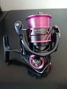 希少 DAIWA 17紅牙AIR 2508PE-H ダイワ Made in JAPAN