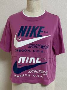 【 NIKE★ナイキ】ショート丈Ｔシャツ・Ｓサイズ・ゆったりめ・送料180円