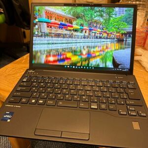 【即日発送】美品 富士通 LIFEBOOK U9313 Core i7 1360p メモリ 16gb SSD 512gb