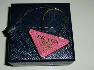 プラダ☆キーホルダー☆ピンク☆PEONIA☆新品☆直営店購入☆