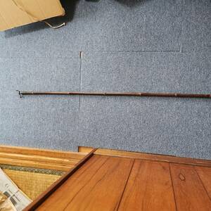 矢筈 竹 全長約10３cm 中古 長期保管 軸掛け やはず 竹 床の間 掛け軸小物 アンティーク