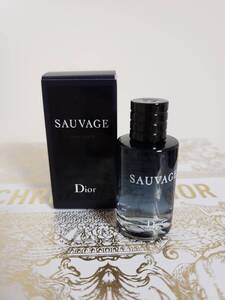 新品★Dior ディオール ソヴァージュ＜オードゥ トワレ＞ 10ml♪香水♪非売品★ミニチュアサイズ♪