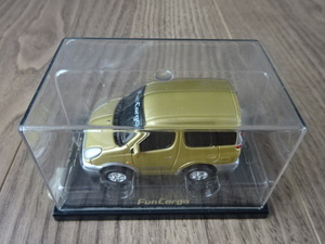 辰巳屋 プルバックカー トヨタ ファンカーゴ NCP2型 金色 ゴールド GOLD TOYOTA FunCargo ミニカー ミニチュアカー Toy car Miniature 