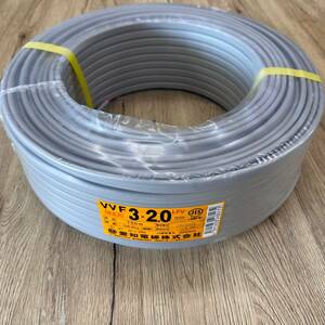 ☆　未使用 訳あり品　愛知電線 VVF 3×2.0mm　100m 16.0kg　3-2.0　2.0-3　2.0×3c 24年製　電線　31113K05