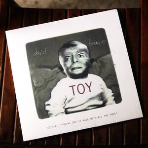 USED～DAVID BOWIE TOY E.P.　2022年1月に発売された『TOY: BOX』から貴重なレア音源など全6曲収録した10インチ！EU盤レコード