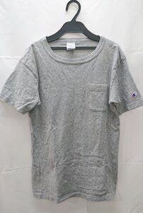 ◇ Champion チャンピオン 胸ポケットあり。腕ワッペンあり 半袖 Tシャツ サイズS グレー レディースメンズ E