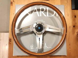 美品 ナルディ NARDI クラシック ウッド サイドスポーク ステアリング 36パイ ホーンボタン リング 付き　ハンドル