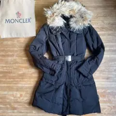 MONCLER モンクレール　レディース ダウンコート ロゴ バックル