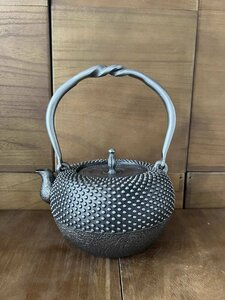新品未使用 砂鉄 大容量鉄壺 コーティングなし 手作り鉄 やかんを沸かす お茶の道具　1300ML