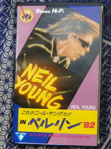 ニール・ヤング ライヴ・イン・ベルリン 82 Neil Young/In Berlin [VHS]