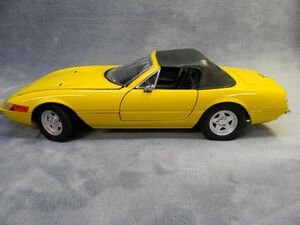 1/18 スケール 1991 フェラーリ 365 GTS コンバーチブル W/トップ イエロー ソリッド ダイキャスト-レア