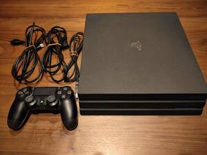 【送料無料】PlayStation4 Pro ジェット・ブラック 1TB CUH-7100B PS4　コントローラー１つ　プレステ