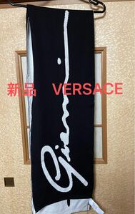 新品 VERSACE マフラー ウール ロゴ ヴェルサーチェ ベルサーチ 黒 ブラック スカーフ 男女兼用 高級 ロング wool black メデューサ 文字