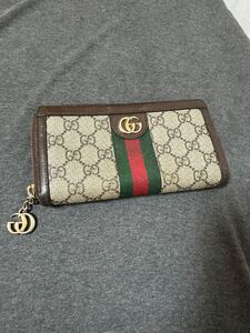 GUCCI 長財布 財布 GG