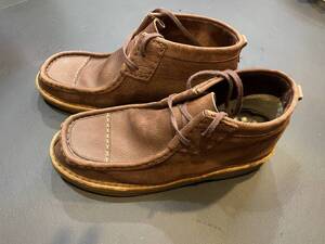 USED　Clarks チャッカ靴　スエード調　8・1/2　26.5㎝　茶