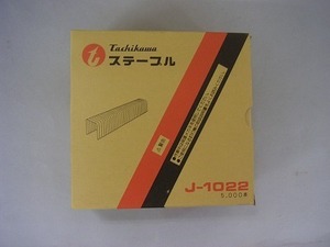 タチカワステープル１０２２Ｊ－５０００本入り－１箱から