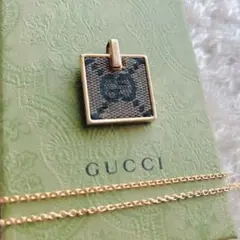 【お買い得•正規品】GUCCI 2wayキャンパス地gg柄チャーム＆ネックレス