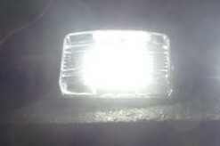 激白光 ! 交換式 ! 日産 LED ナンバー灯 ライセンス ランプ ティーダ C11 NC11 JC11 リーフ ZE0 AZE0 セレナ C24(後期) RC24 TC24 TNC24