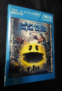 中古Blu-ray「ピクセル　PIXELS」パックマン ドンキーコング レトロゲーム レンタル盤