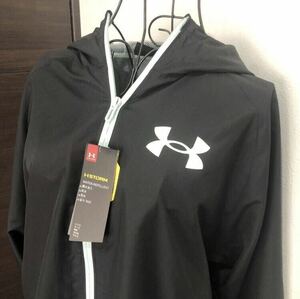 新品未使用タグ付き　アンダーアーマー　ウインドブレーカー　パーカー　フーディ　under armour