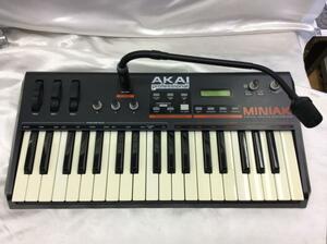 u32467 ■ AKAI [MINIAK] 中古シンセサイザー 動作ok 箱付 ■