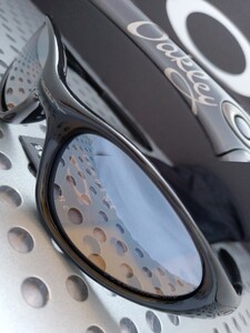 ミニッツ☆チタニウム【OAKLEY】MINUTE　オークリー　TITANIUM　オークリー　サングラス　ミニット