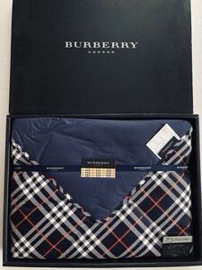 新品未使用◆BURBERRY バーバリー ノバチェック柄 ネイビー 羽毛ひざ掛け 肩当て 膝掛け 70 × 150 ダウン キルティング 西川産業株式会社