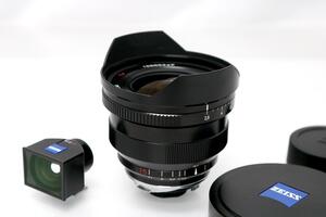 美品｜カールツァイス Distagon 15mm F2.8 ZM ファインダー付 CA01-M3335-2A1B