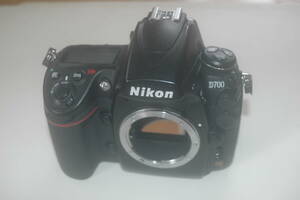 B457　ニコン　NIKON　D700　フルサイズ　FXフォーマット　電源通電確認　ジャンク扱いにて