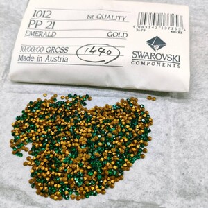 ☆ほぼ未使用 SWAROVSKI スワロフスキー ヴィンテージ ルース 1012 21PP 10gross Emerald エメラルド 裸石 デコ R-197