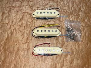Artec SSC-12 Staggered Vintage Stratocaster Ivory Pickup Setアーテック アルテックNeck&Middle&Bridgeストラトキャスター ピックアップ