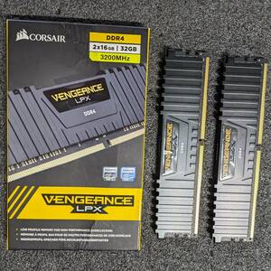 【中古】DDR4メモリ 32GB(16GB2枚組) Corsair VengeanceLPX CMK32GX4M2E3200C16 [DDR4-3200 PC4-25600]