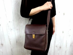 極美品 LOUIS VUITTON ルイヴィトン タイガ ヤランガ アカジュー ショルダーバッグ バッグ M30826 レザー ボルドー メンズ 72124Y