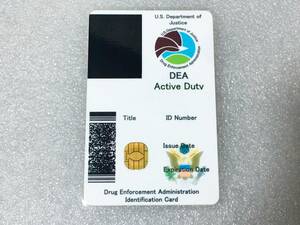 ☆ アメリカ 人気 連邦系 映画 ドラマ グッズ DEA 合衆国麻薬取締局 風 IDカード ブランク（未記入）タイプ T1B （検索：ポリスバッジ） ☆