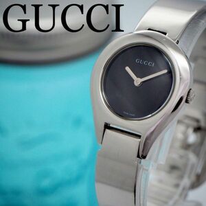 136 【美品】 GUCCI グッチ レディース腕時計 シルバー ブラック