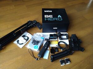 【美品】ゴープロ GoPro HERO12 モジュラー&オプション・マウント多数