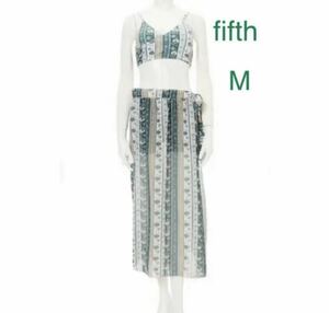 fifth パレオ付フラワープリントカシュクールビキニ　3点セット 花柄