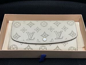 Y50 中古　ルイ　ヴィトン　LOUIS VUITTON ポルトフォイユ マヒナ イリス レザー 長財布 株式会社溝上