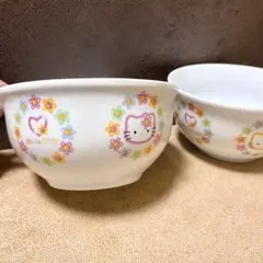 ハローキティ　花柄 ⭐︎ 小どんぶり　フリーボウル　茶碗　2個セット