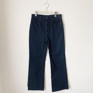 【美品】け17 UNIQLO JEANS ユニクロ ジーンズ デニムパンツ 黒ブラック size27 シンプル ヘビロテ ストレート ボトムス 着回しコーデ お得